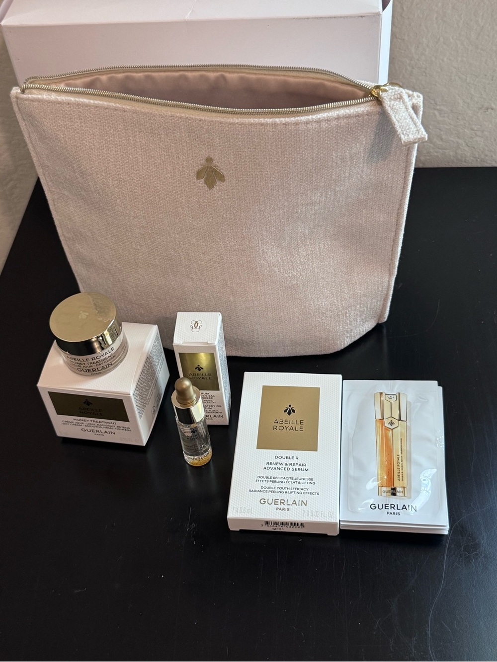 Guerlain Abeille Royale Luxury Skincare Gift Set with Velvet Cosmetic Bag. NIB!